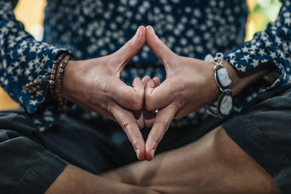 Kalesvara or Mind Calming Mudra for Self-Healing and Better Control of Thoughts and Emotions